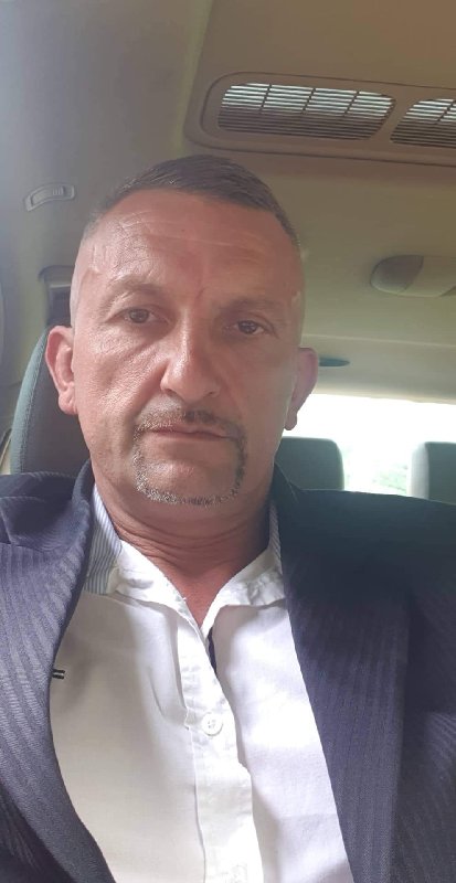 József Kis profilképe